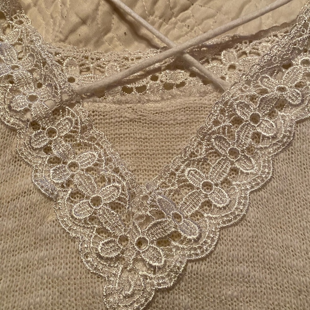 Lace floral knit cross back tee